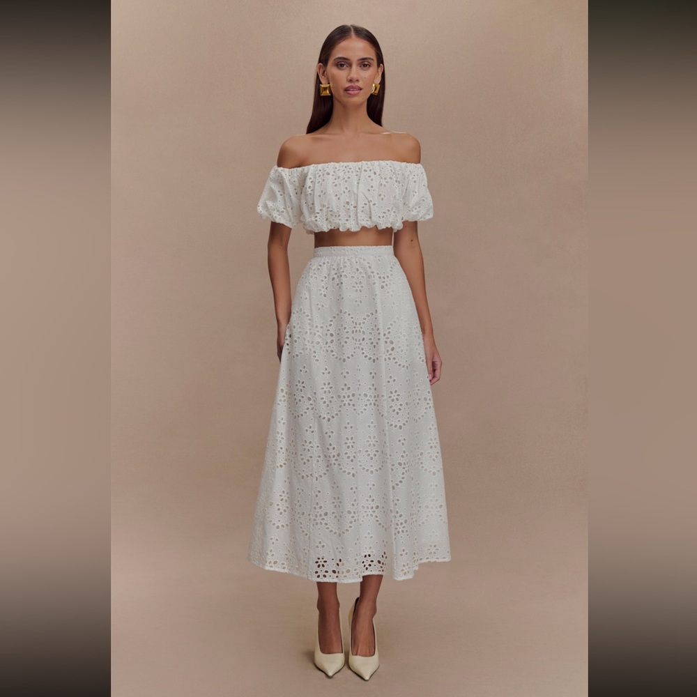 MATCHING SET: Arla Broderie Midi Skirt & Autumn Off Shoulder Top - White